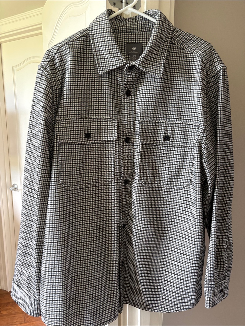 H&M Black & White Checked Lightweight Shirt Jacket